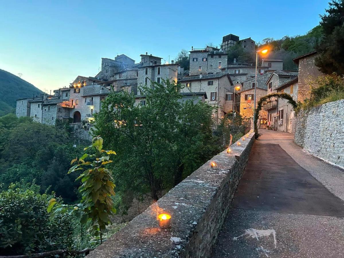 Appartamento Storico A Valle San Martino Di سبوليتو المظهر الخارجي الصورة